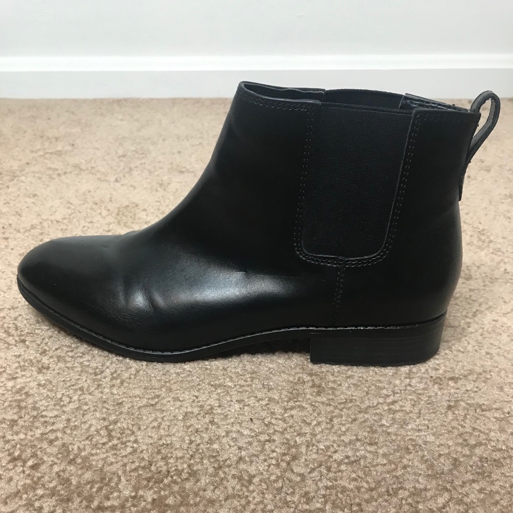 Black Chelsea Bootie
